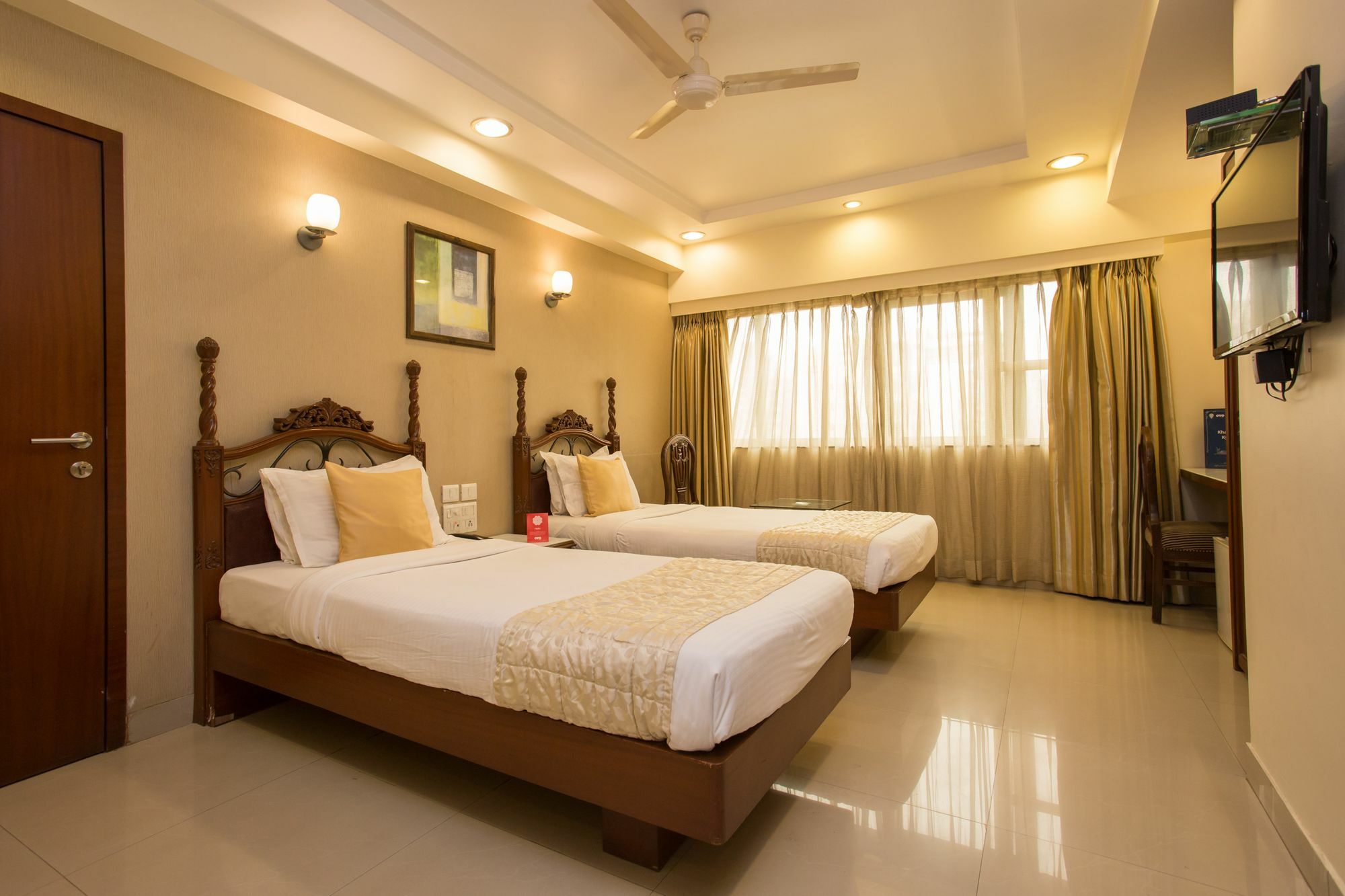 Oyo 10007 Hotel Grace Residency Bombay Eksteriør billede